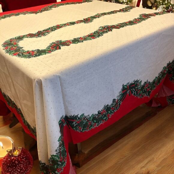 SunWeave Tablecloth Red Holly Christmas Vtg Rectangle Winter Pinecones 60 X 100" - Picture 2 of 11